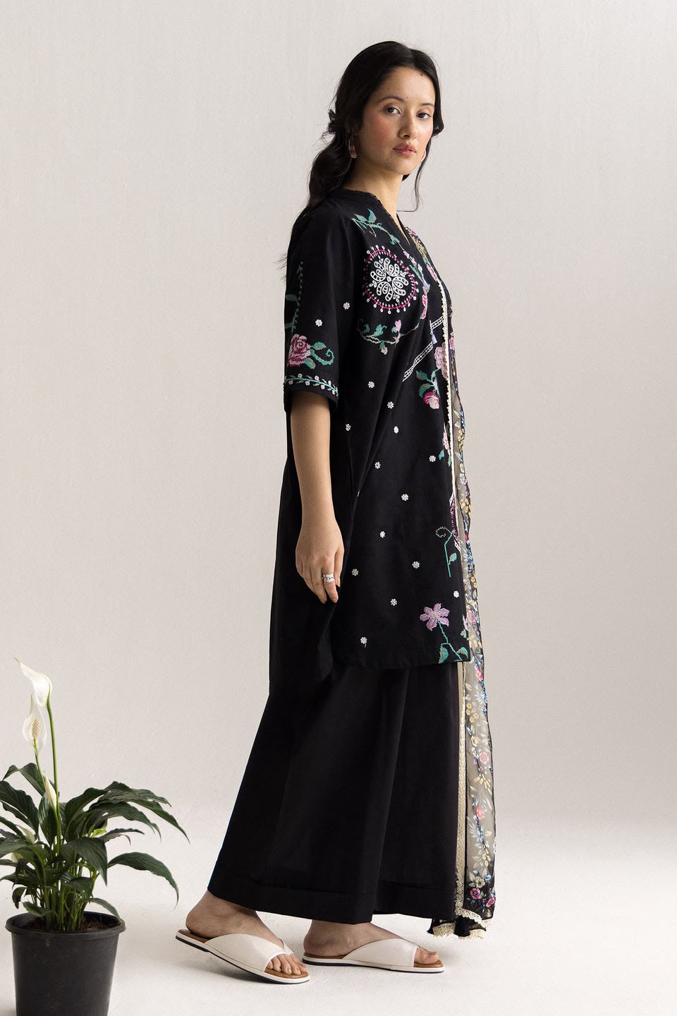 ANEELA’s  PURE SILK WITH 4 side Lace Ready to Wear SILK DUPATTA